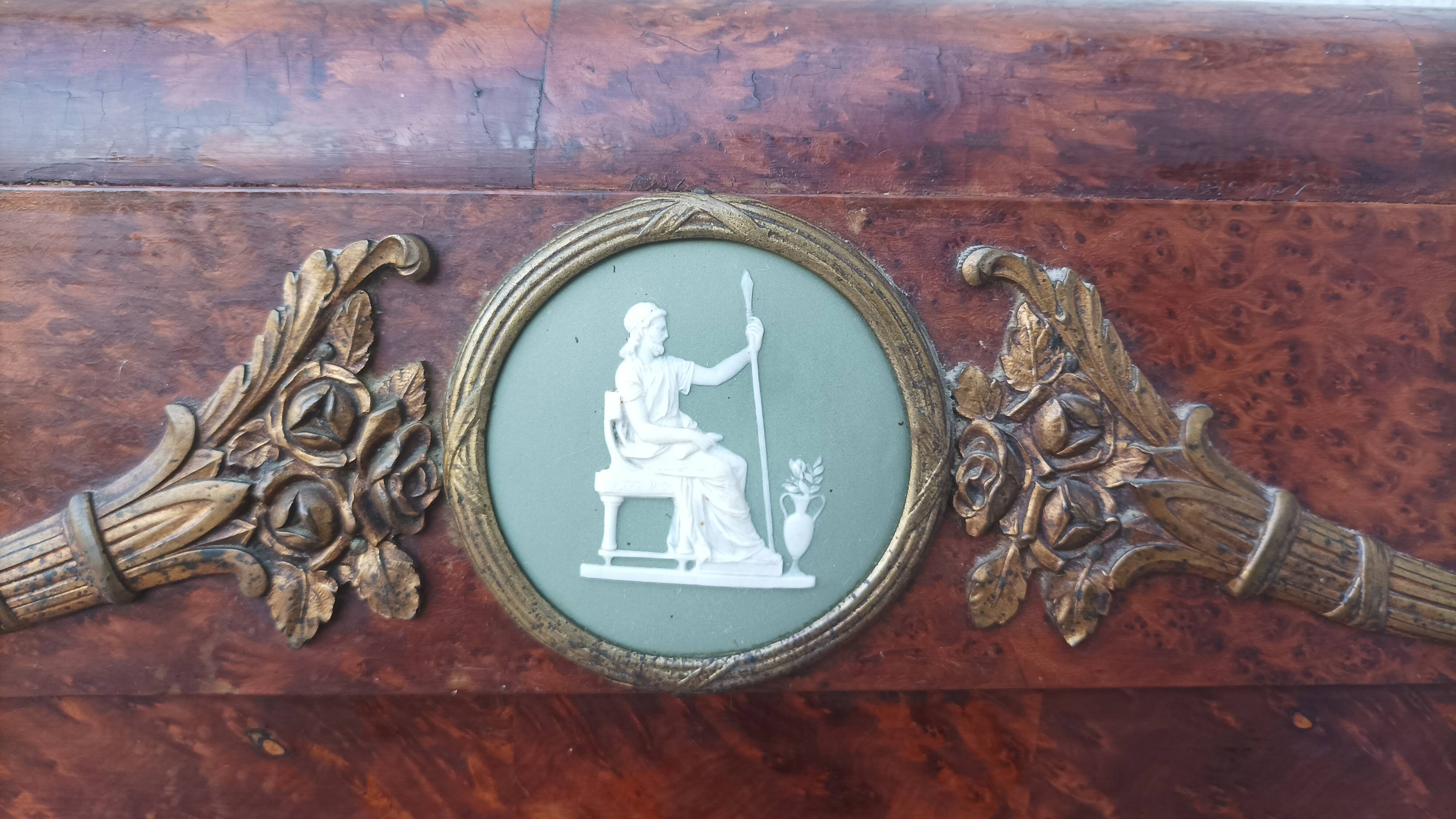 Louis XVI bed in thuja burl