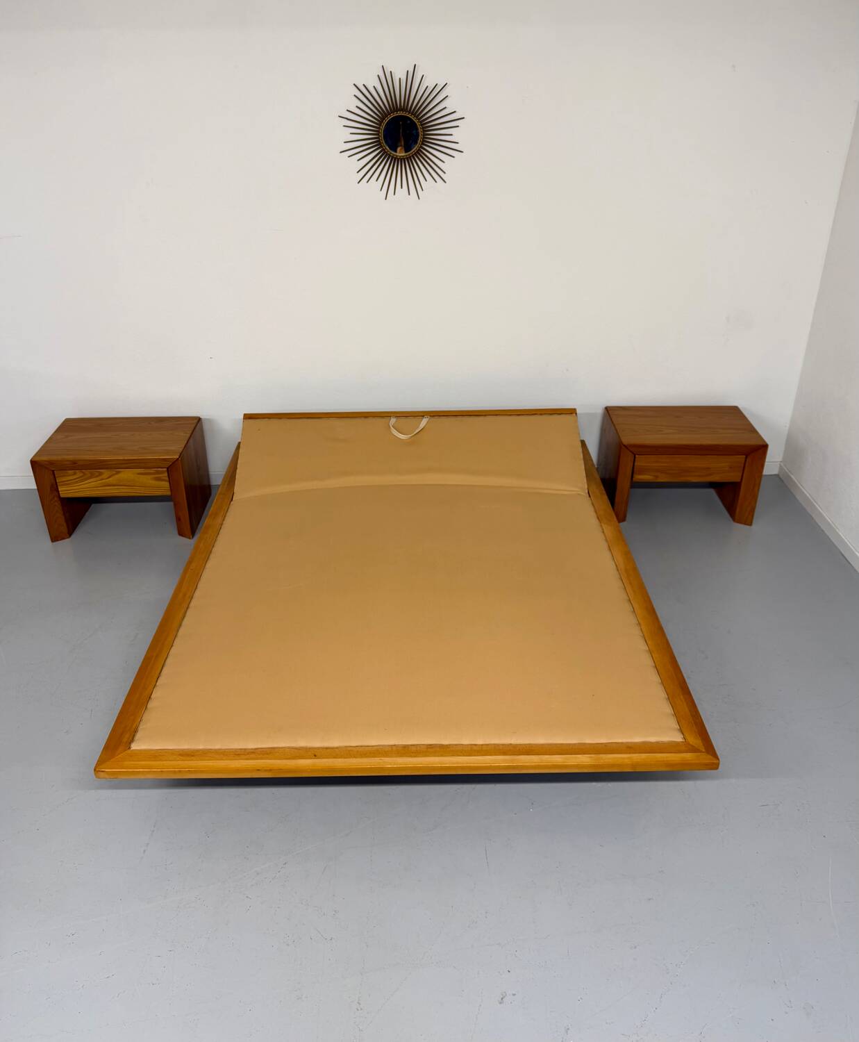 2 bedside tables in elm, designed by Maison Regain, France, 1970s.