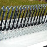 Expandable metal magazine rack