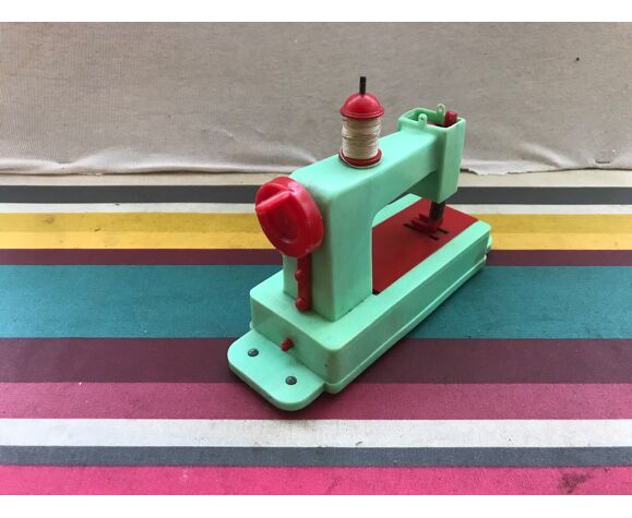 Old Lot 3 Toys Game Imitation Sewing Machine - Vintage IronIng Iron |  Selency