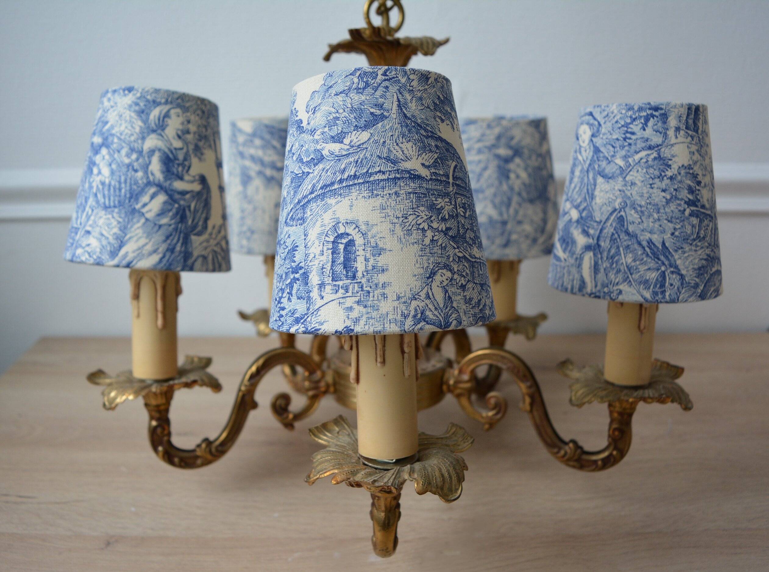 Lustre bronze, 5 abat-jours toile de Jouy