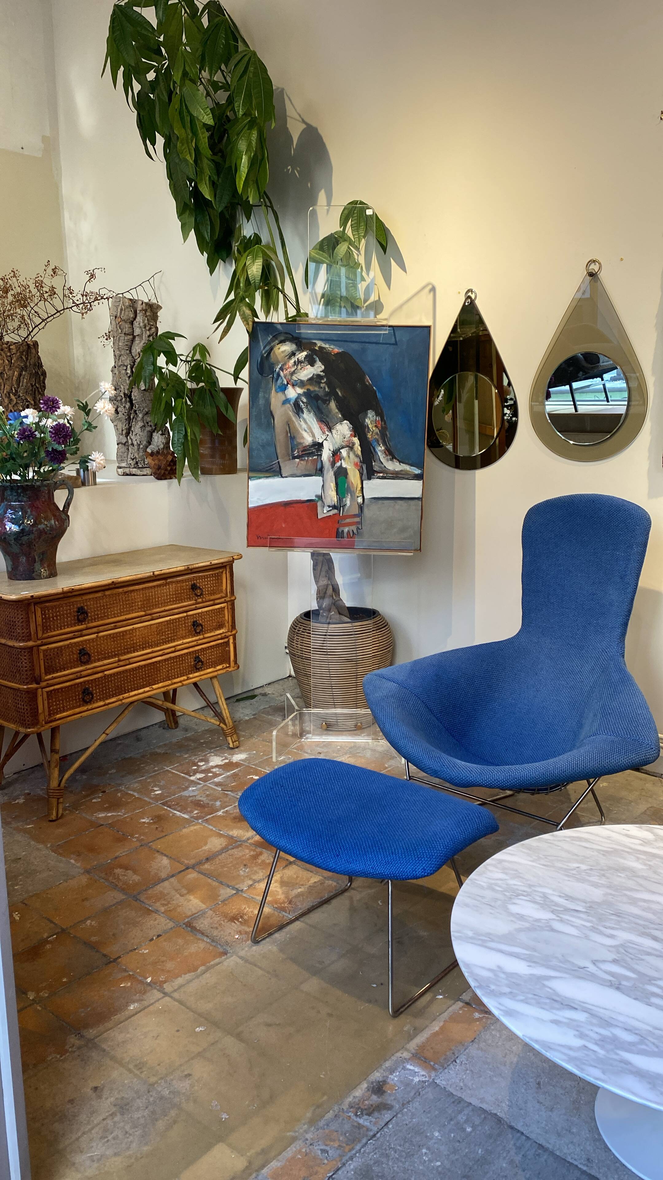 Pair of Bird chairs by Harry Bertoia, vintage editions by Knoll.