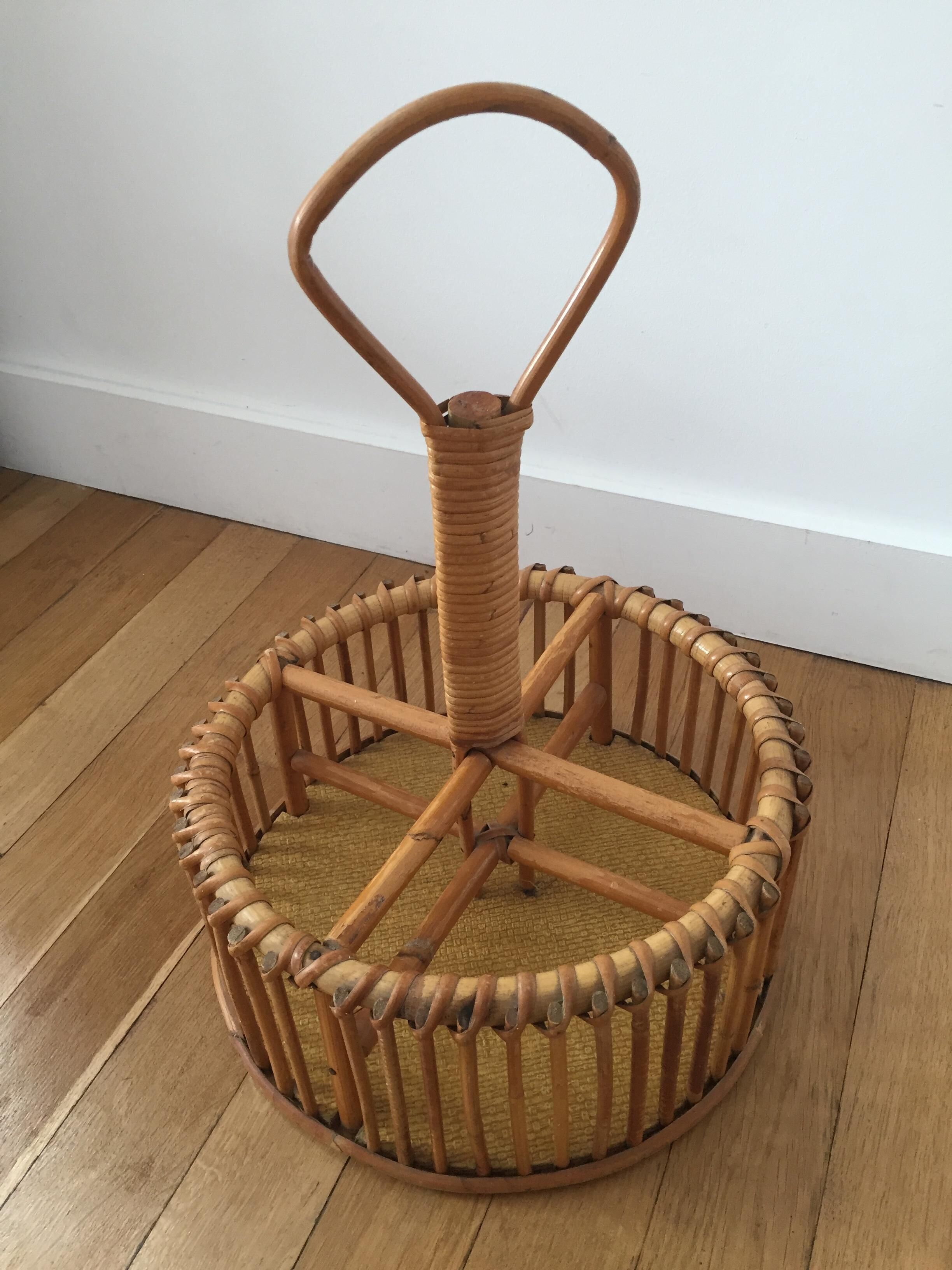 Bottle holders, Wicker