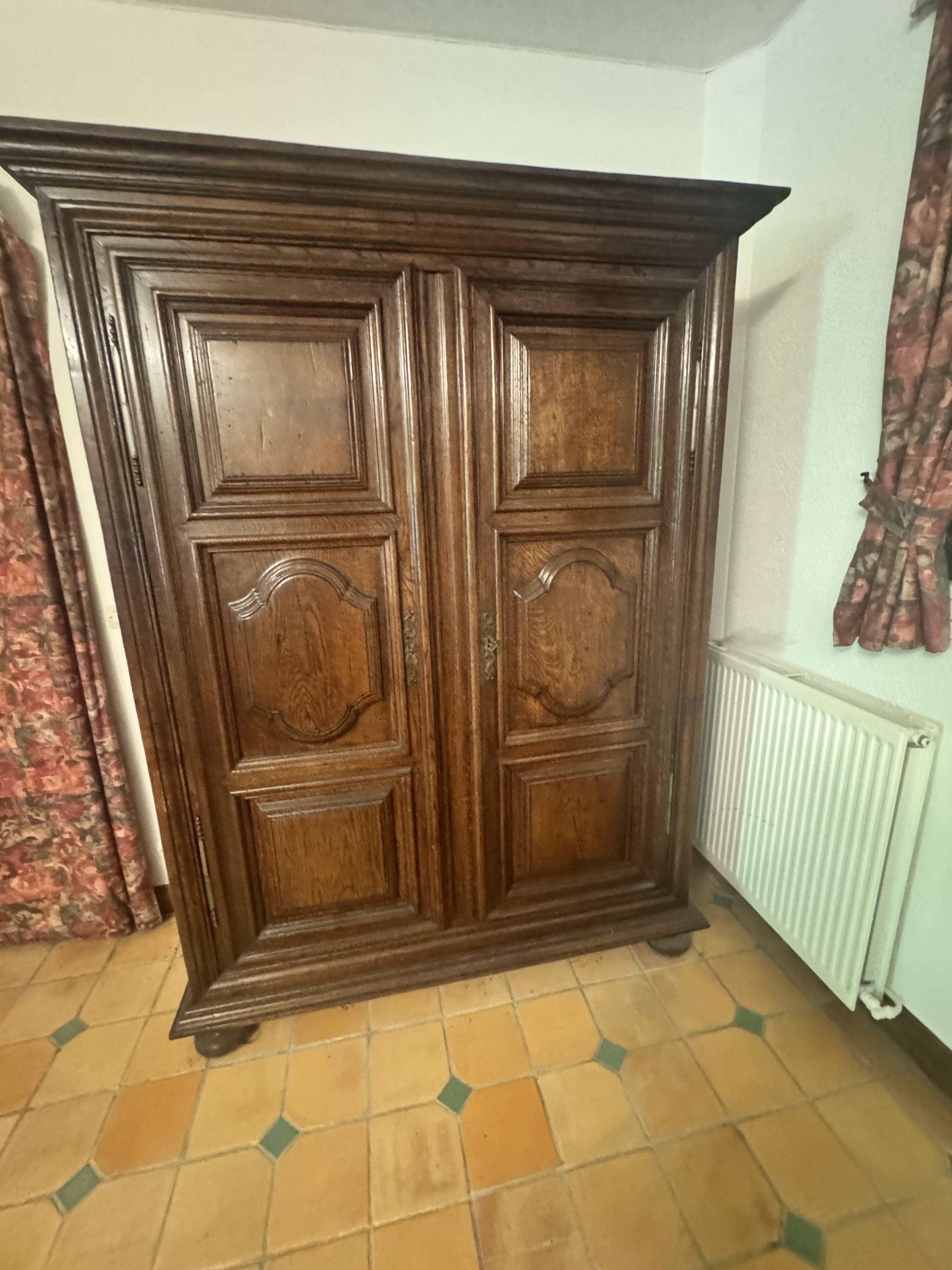 Two-door wardrobe