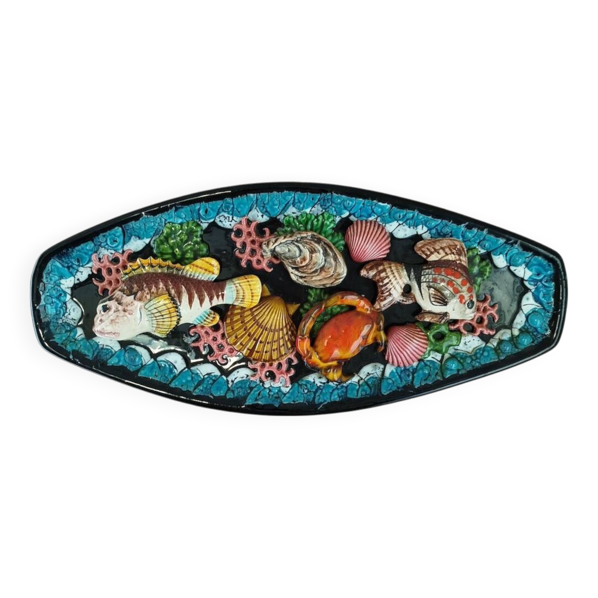 Dish with fish and shells relief decoration