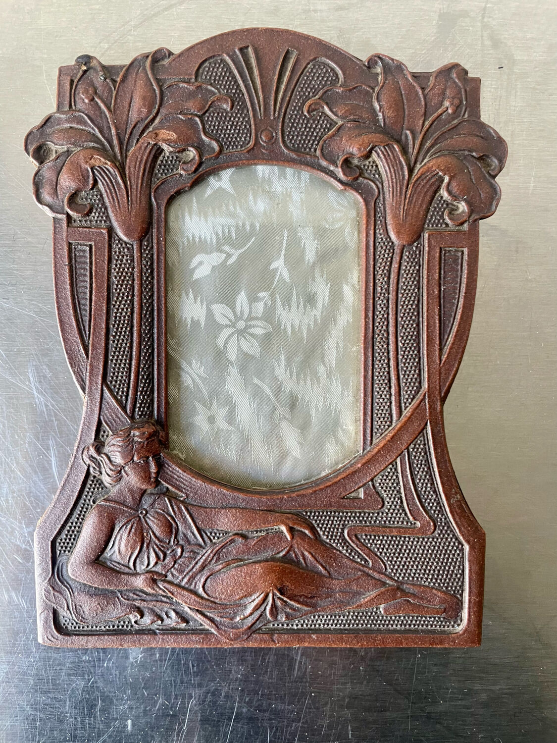 Antique art nouveau picture frame