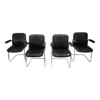 Ensemble de 4 chaises de salle à manger/conférence en cuir Martin Stoll par le professeur Karl Dittert