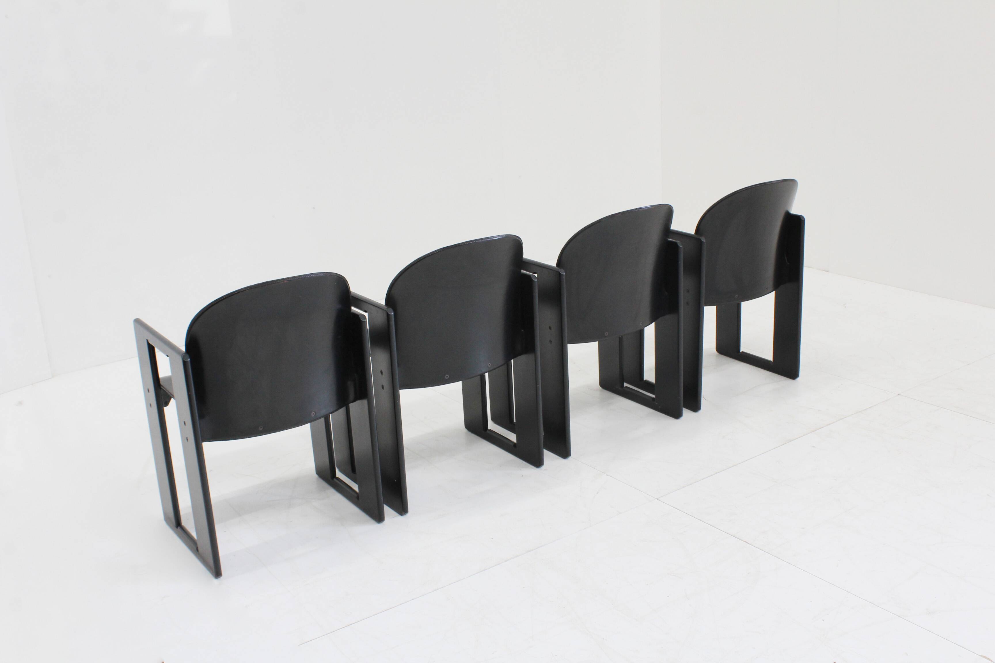 Chaises de salle à manger en cuir noir Dialogo par Afra et Tobia Scarpa pour B&B Italia