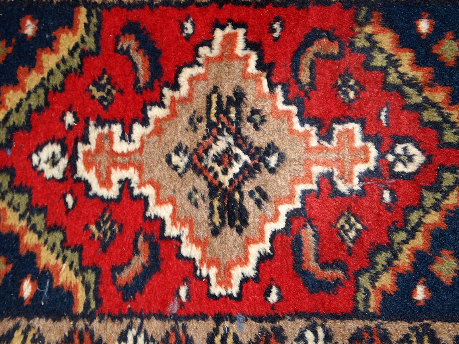 Tapis Vintage Hamadan en Laine, Années 1970, Élégance Authentique