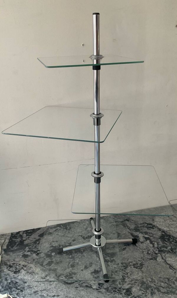 Duo de tables d’appoint vintage en verre et métal chromé