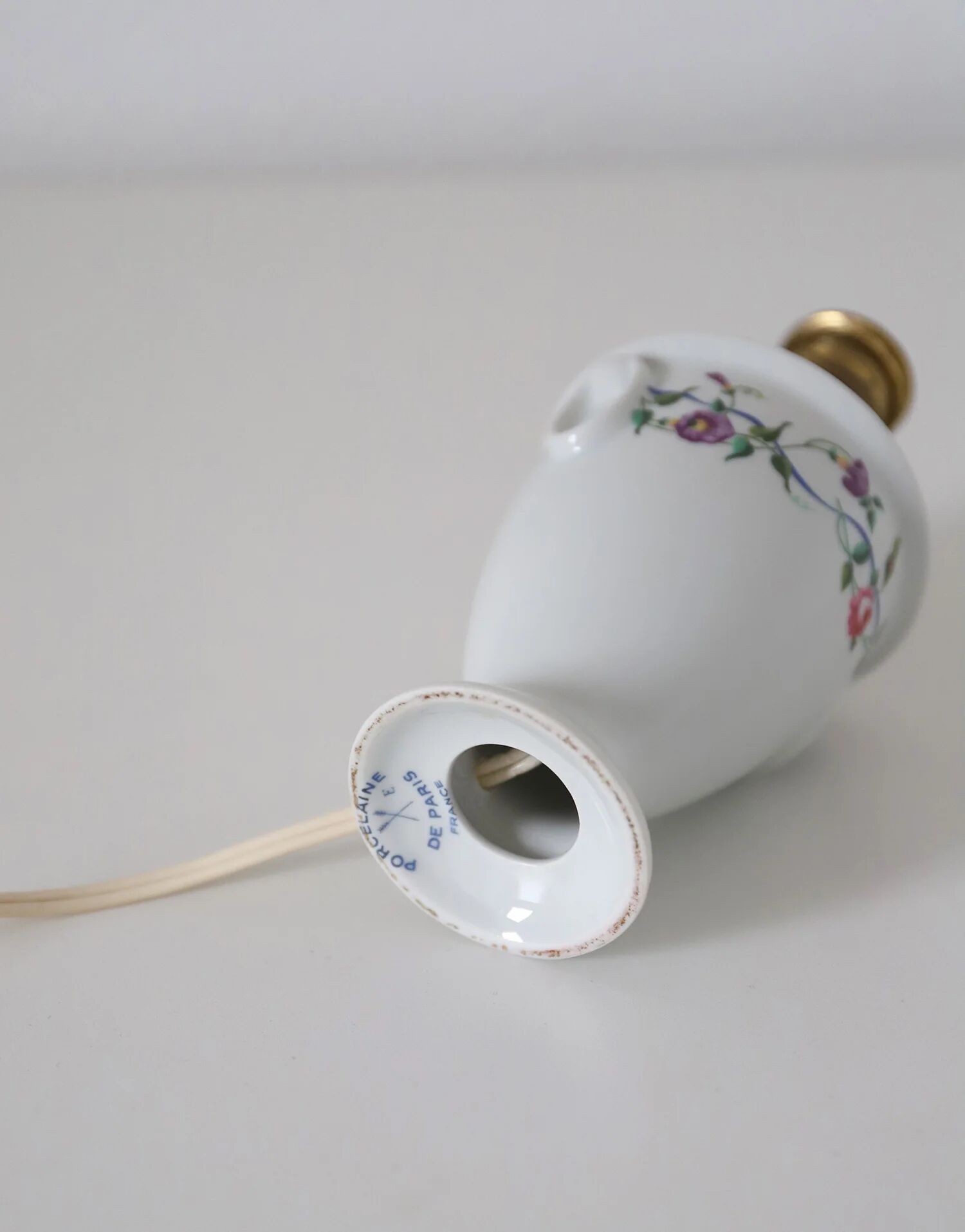 Small recycled vintage lamp — porcelain base, floral shade