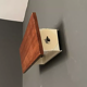Paire d'appliques vintage à volet orientable, bois et métal laqué blanc, France 1960