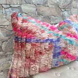 Magnifique coussin Kilim berbère vintage du Maroc