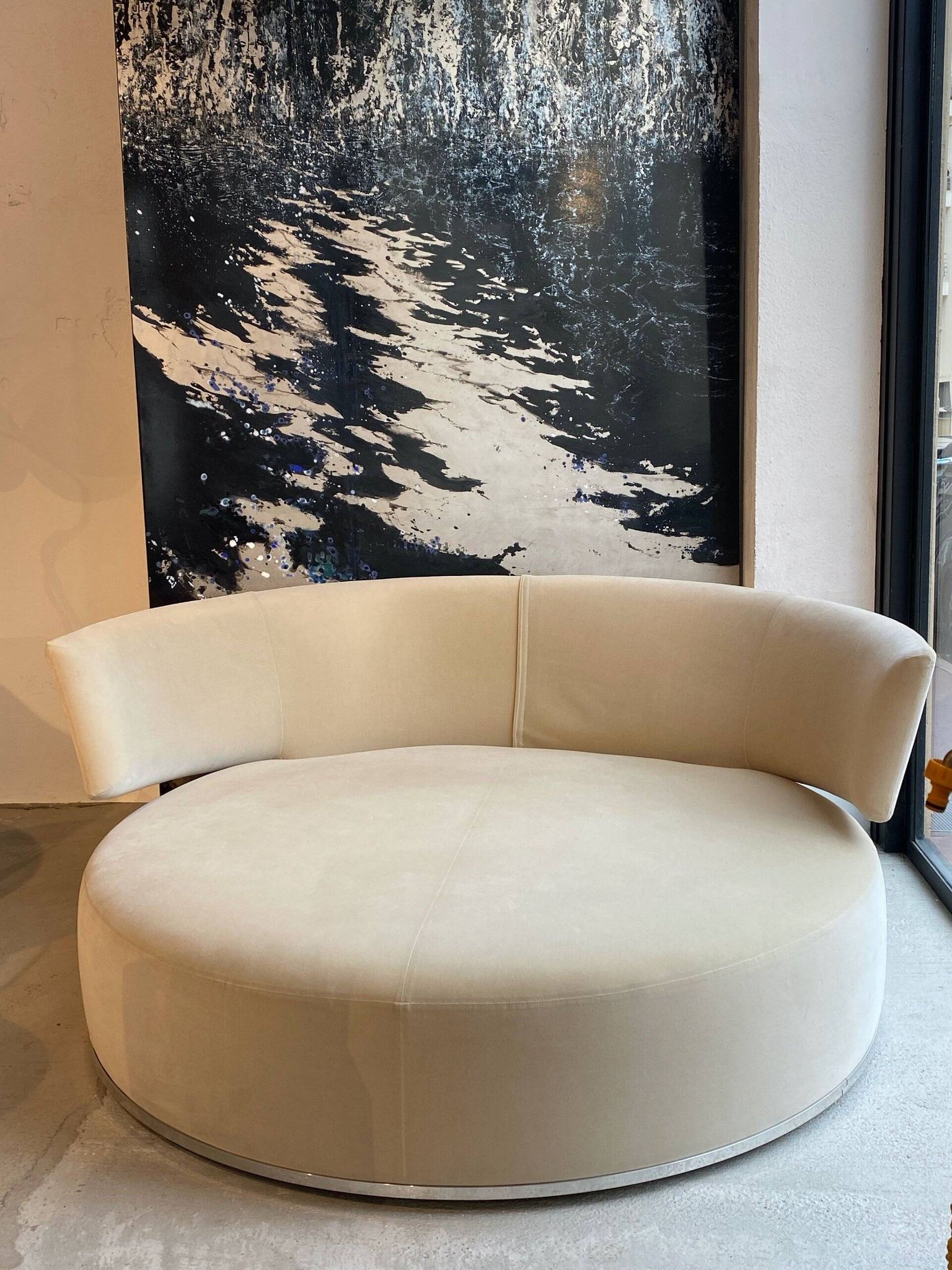 Antonio Citterio round swivel sofa Maxalto B&B Italia - Amoenus model