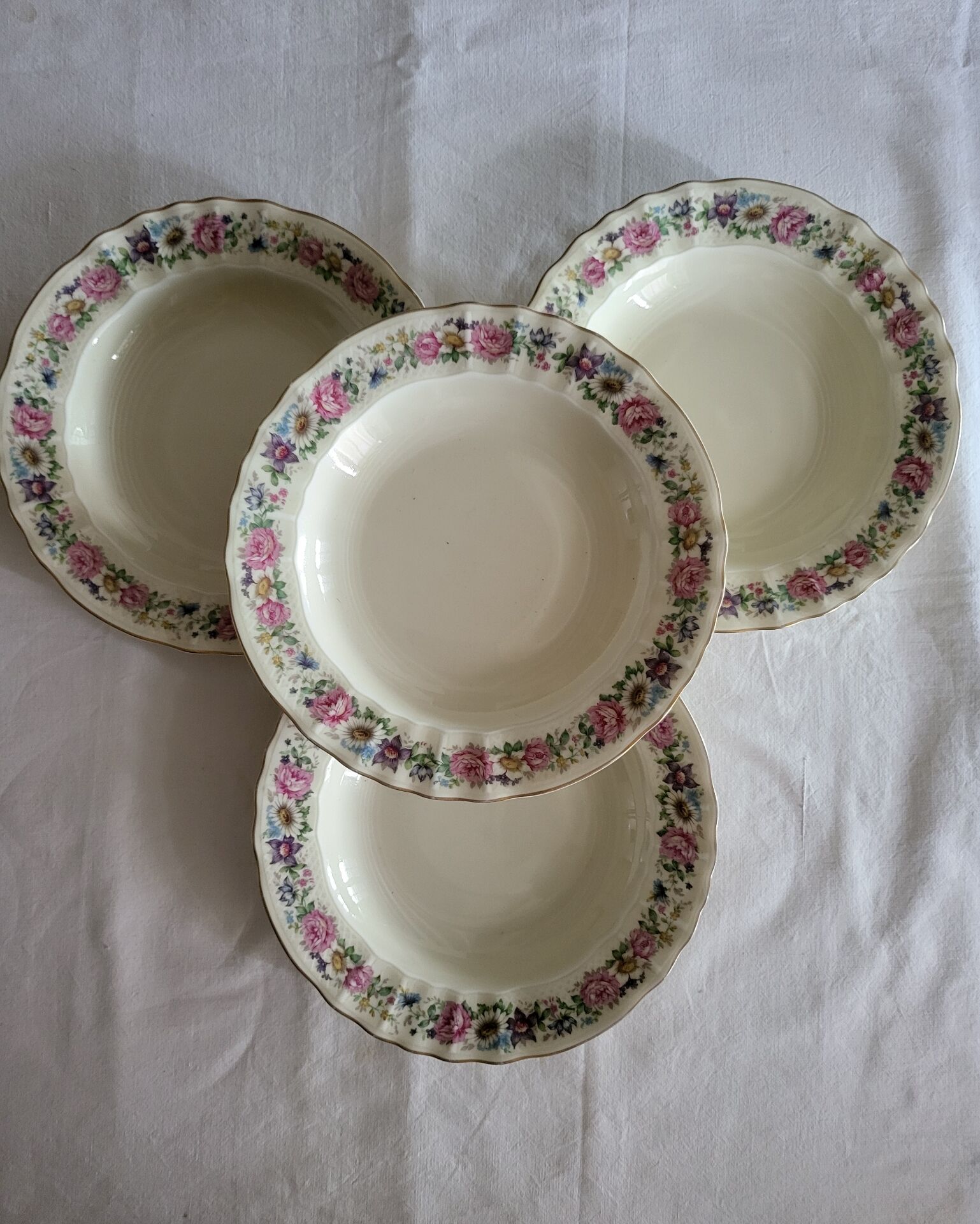 Limoges Bernardaud 4 Deep Plates in porcelain