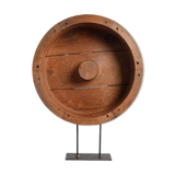 Moule de roue en bois sur pied
