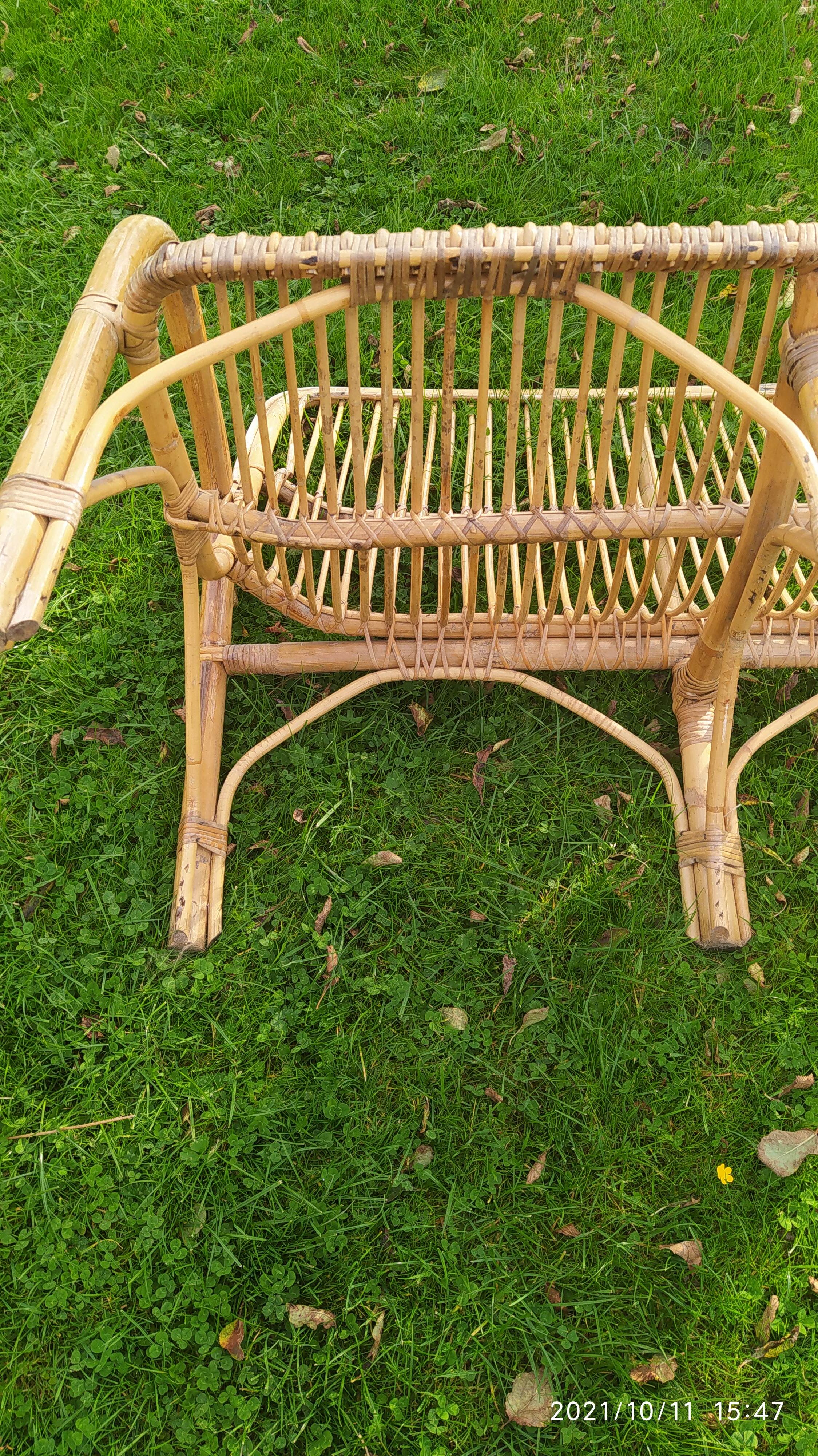 Vintage rattan basket bench