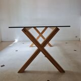 Scandinavian table