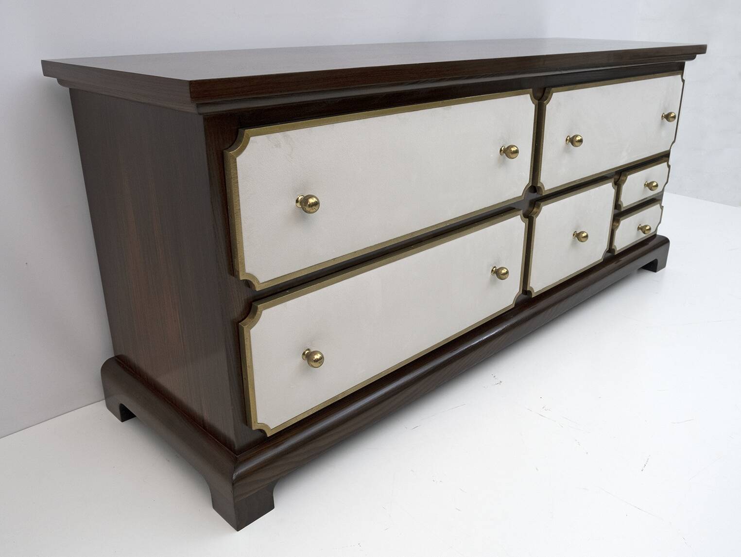 Luciano Frigerio Mid-Century Modern Italian Dresser 1860