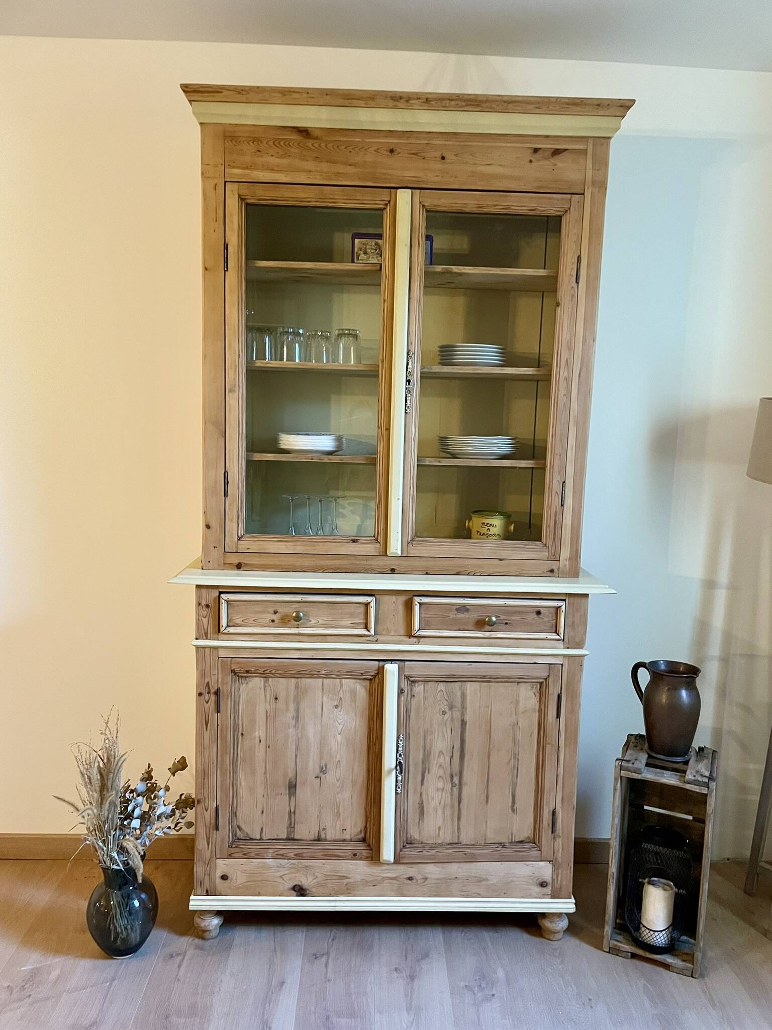 Sideboard or bookcase