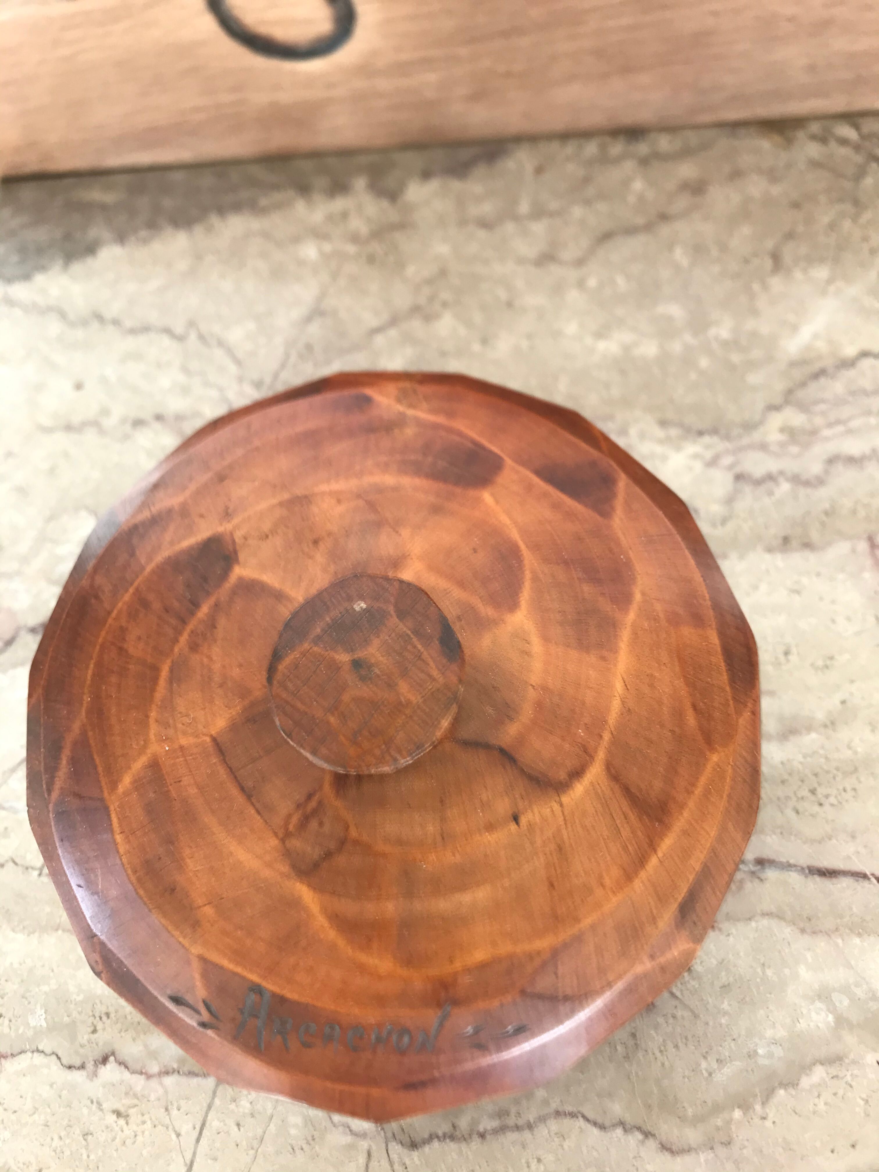 Jewelry box