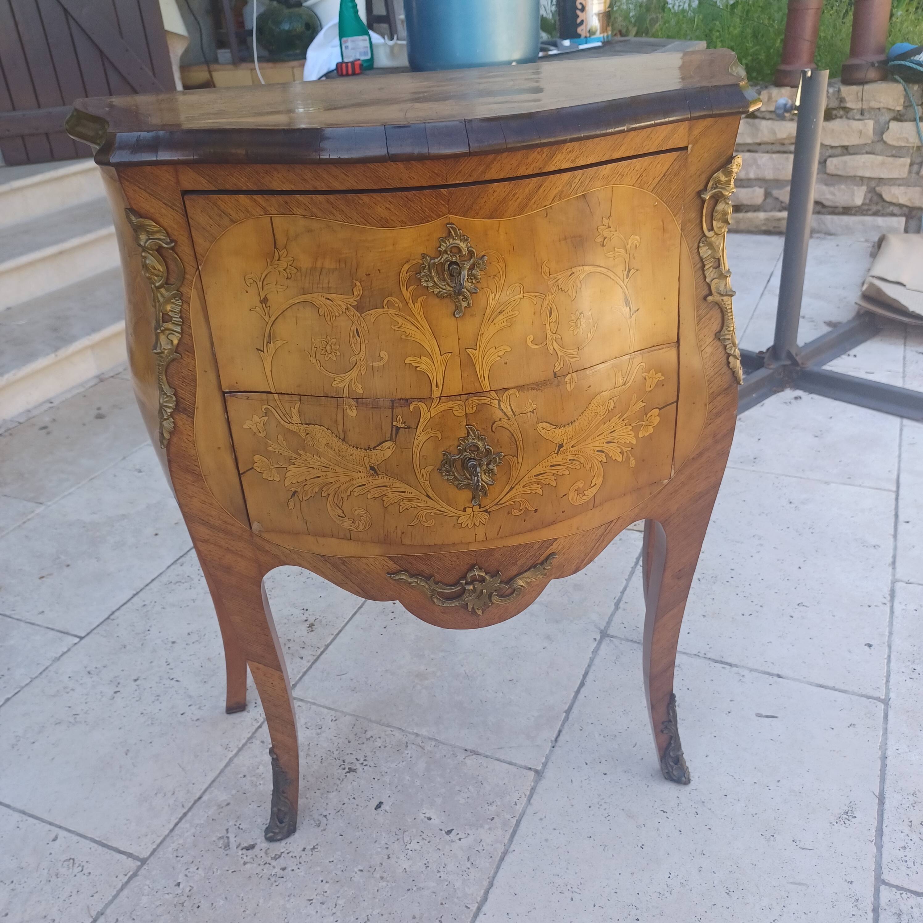 Commode
