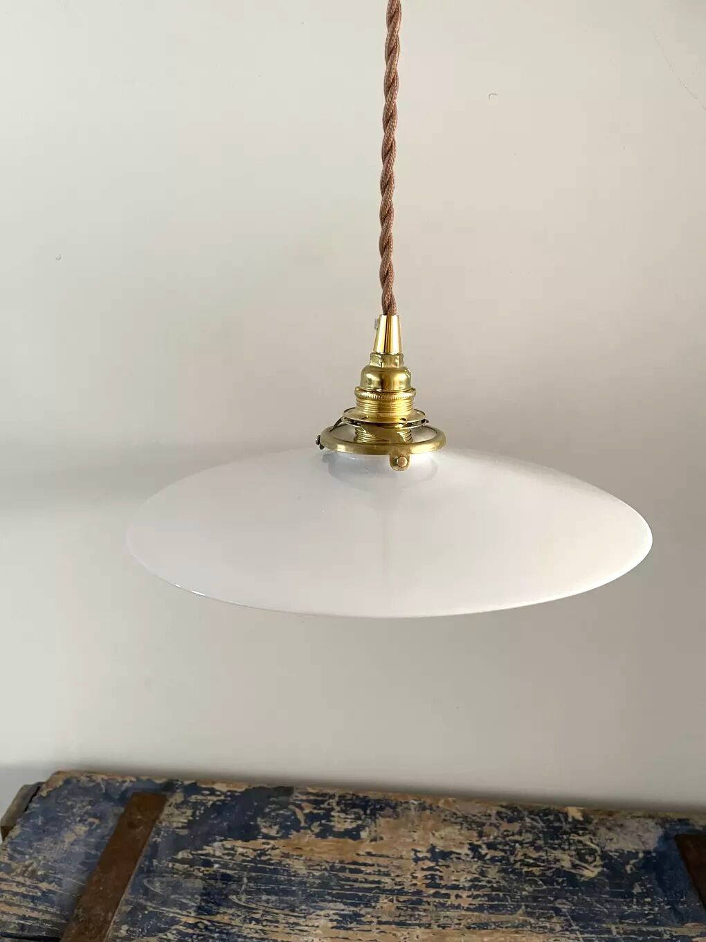 Vintage suspension lamp in white opaline electrified to nine