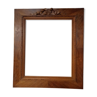 Old knot frame