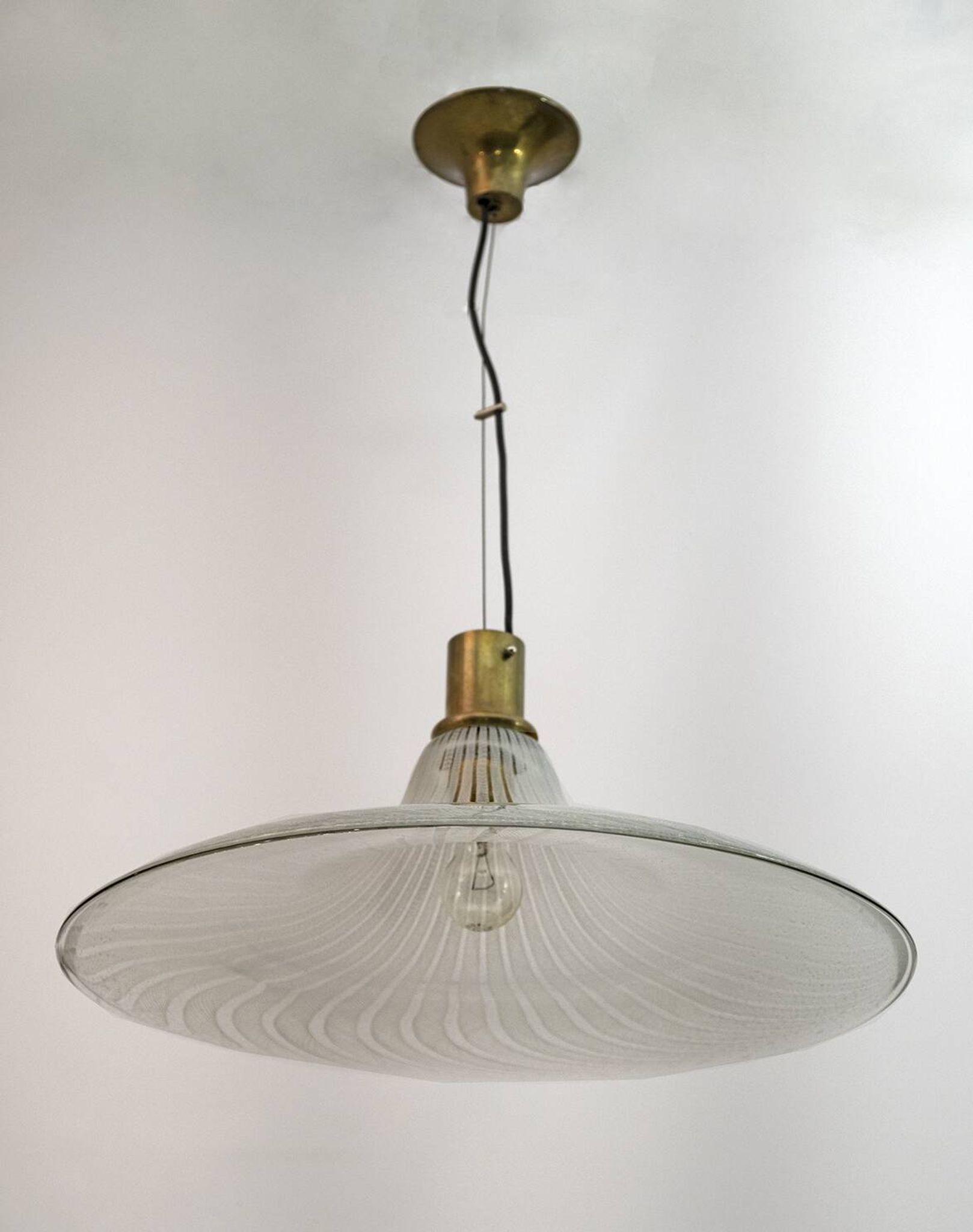 Suspension italienne en verre de Murano à bulles, style moderne du milieu du siècle, années 1970