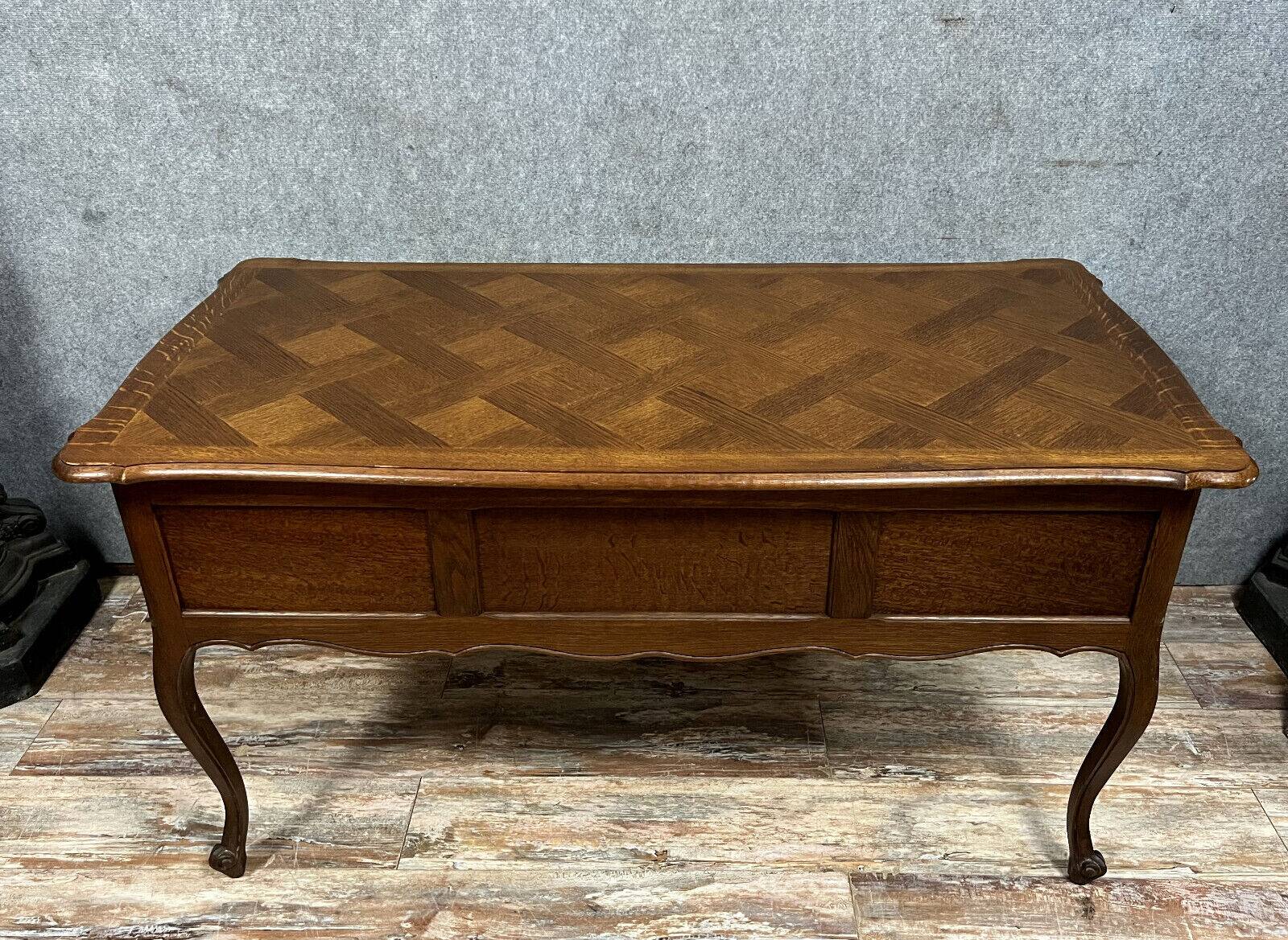 Bureau de centre style louis XV en chêne vers 1950