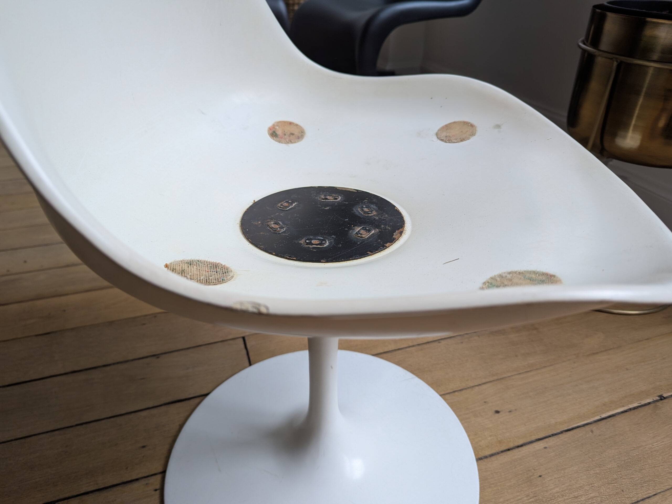 Vintage Tulip Knoll Saarinen Swivel Chair