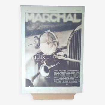 Une publicité papier  voiture avertisseur  et phare Marchal  plastification mat revue  1933