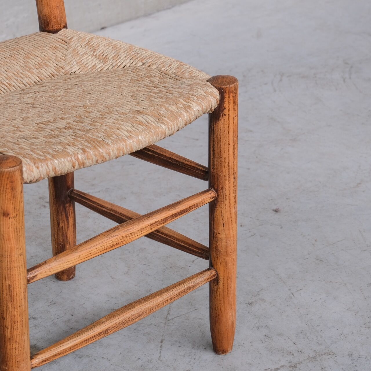 Charlotte Perriand 'Bauche' Model 19 Mid-Century French Rush Dining Chairs