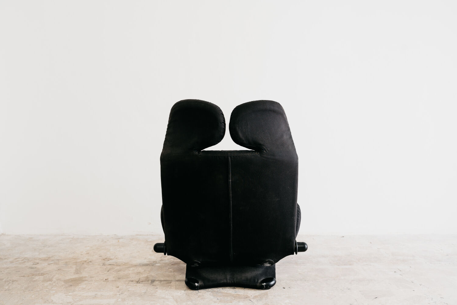 Wink lounge chair by Toshiyuki Kita for Cassina, 1980s