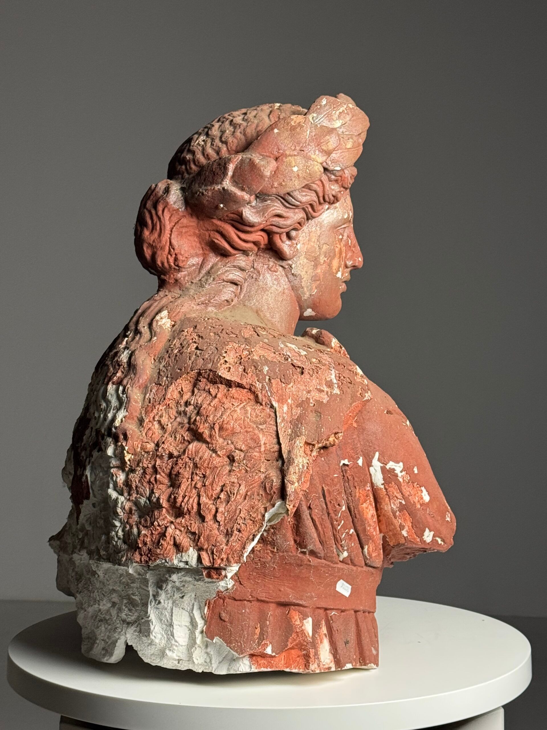 Statue en plâtre de déesse grecque du 20e siècle