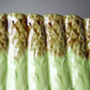 Asparagus service in earthenware, trompe-l'œil decoration, vintage 1970s-1980s.