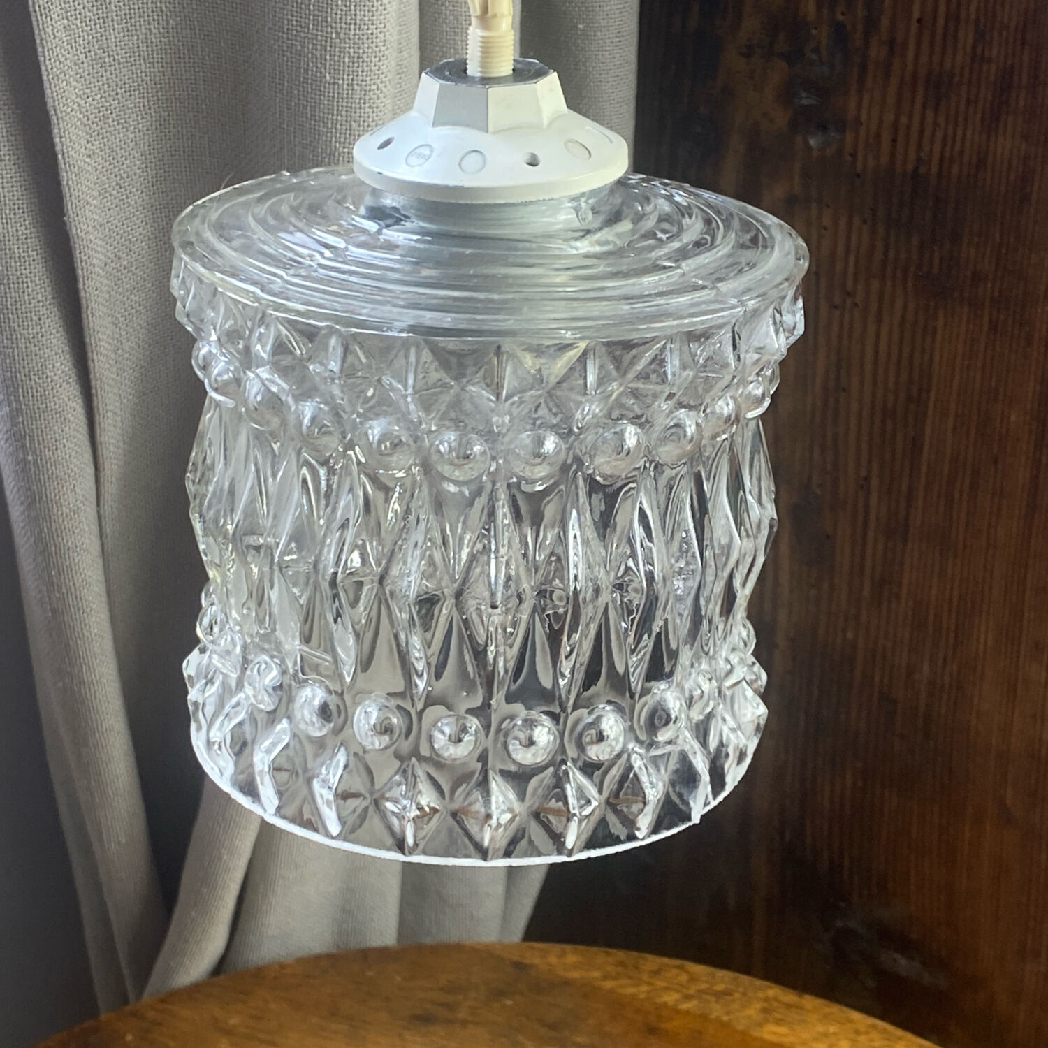 Retro suspension, moulded glass pendant light