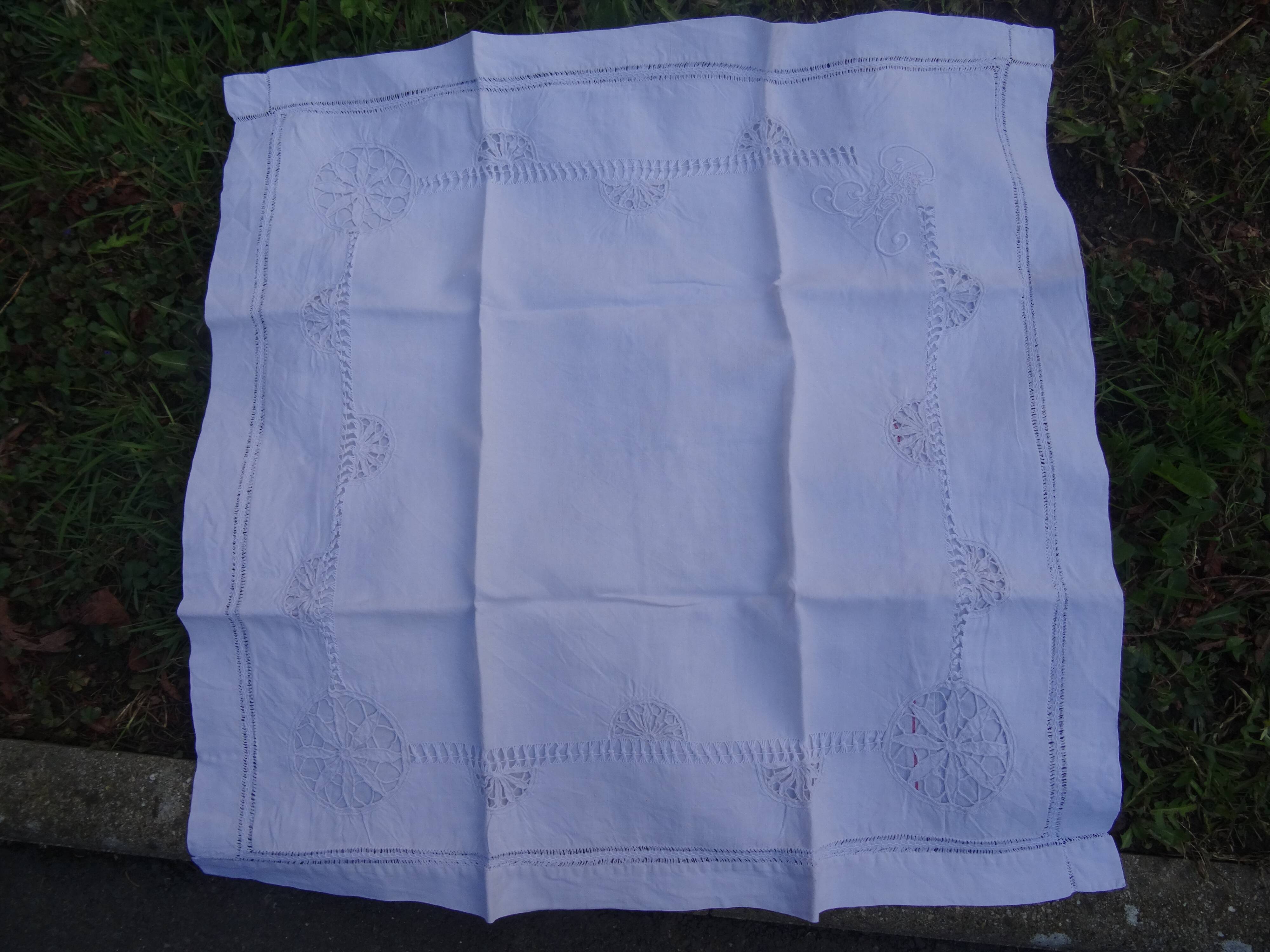 Pair of pillowcases in old linen in early 1900