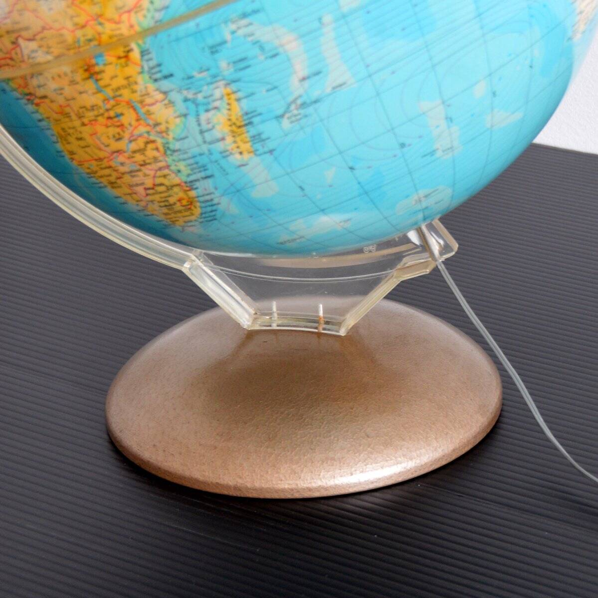 Terrestrial globe, illumina italy 1960s XL format