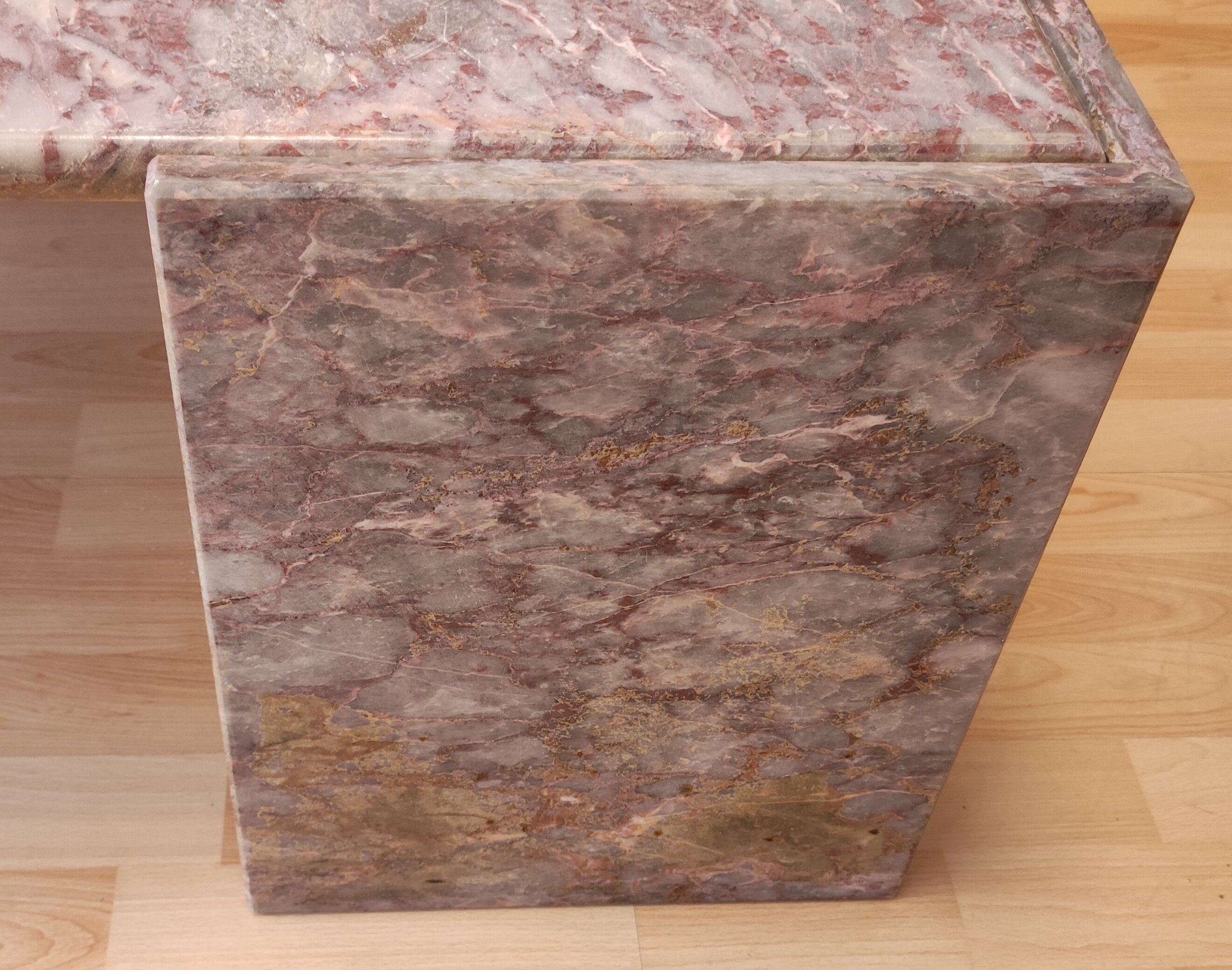 Teardrop Roche-Bobois marble coffee table