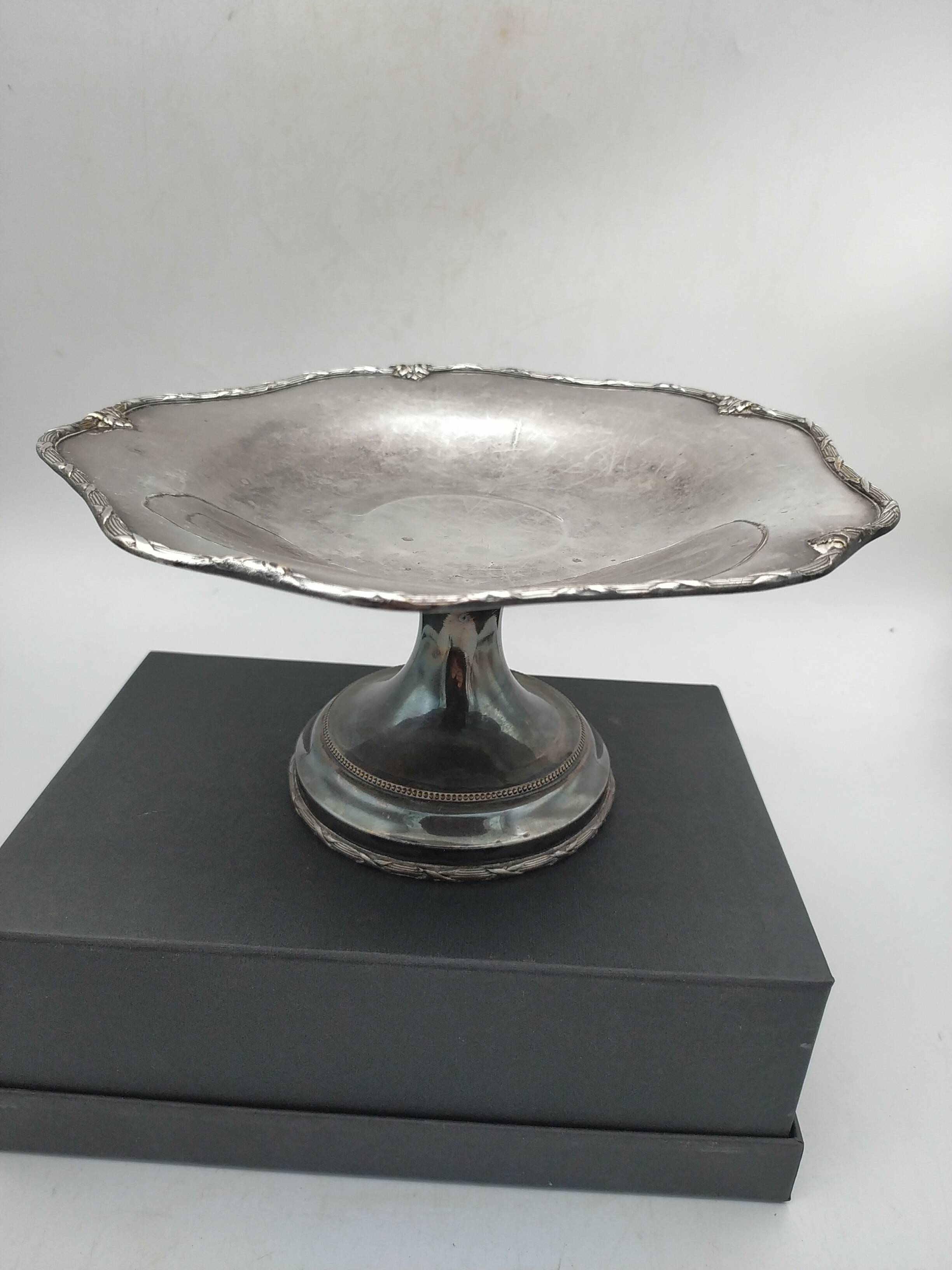 Art Deco silver-plated metal pocket tray
