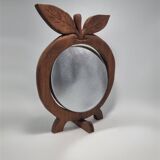 Apple mirror