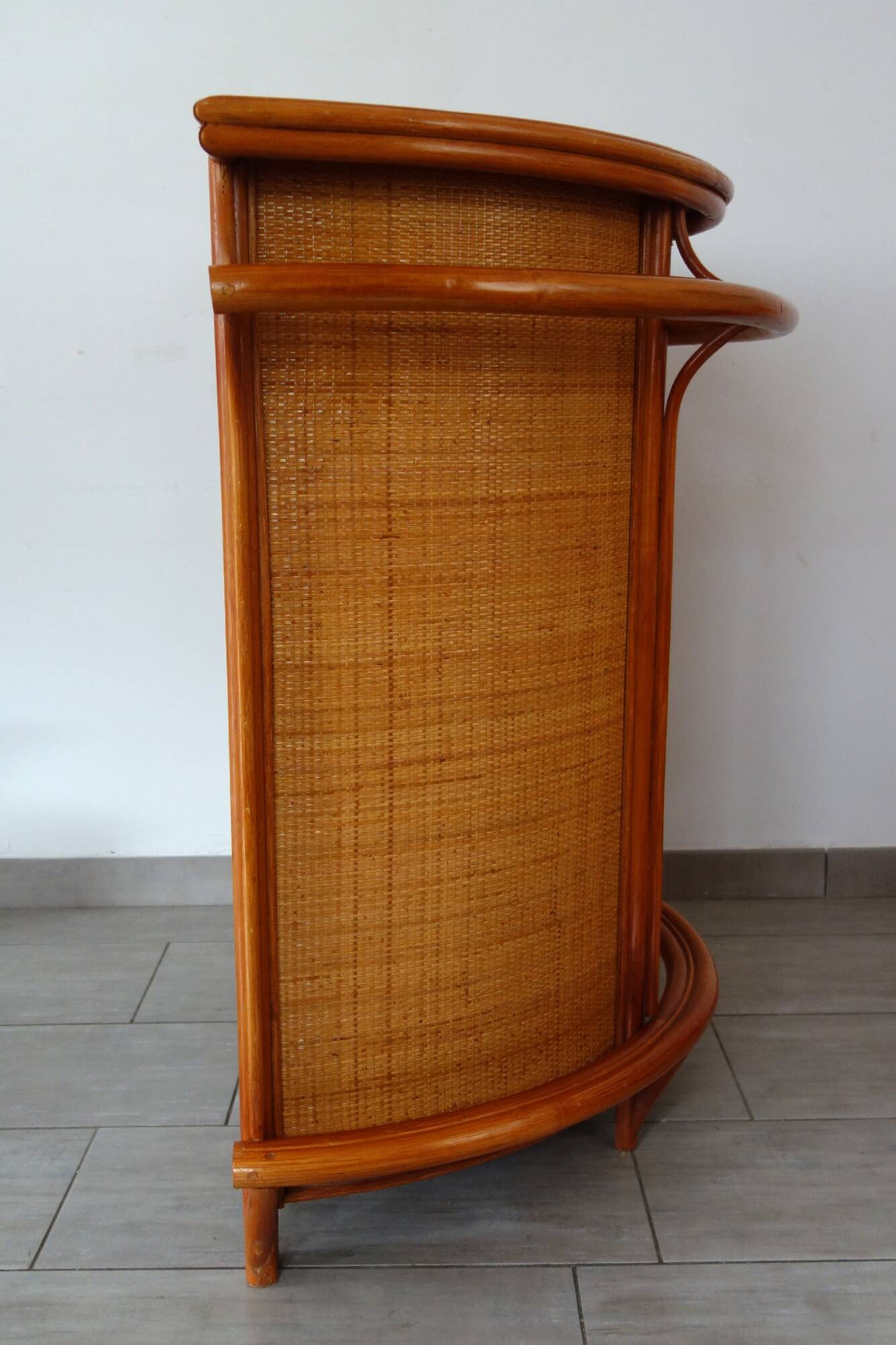 Vintage 70s rattan bar