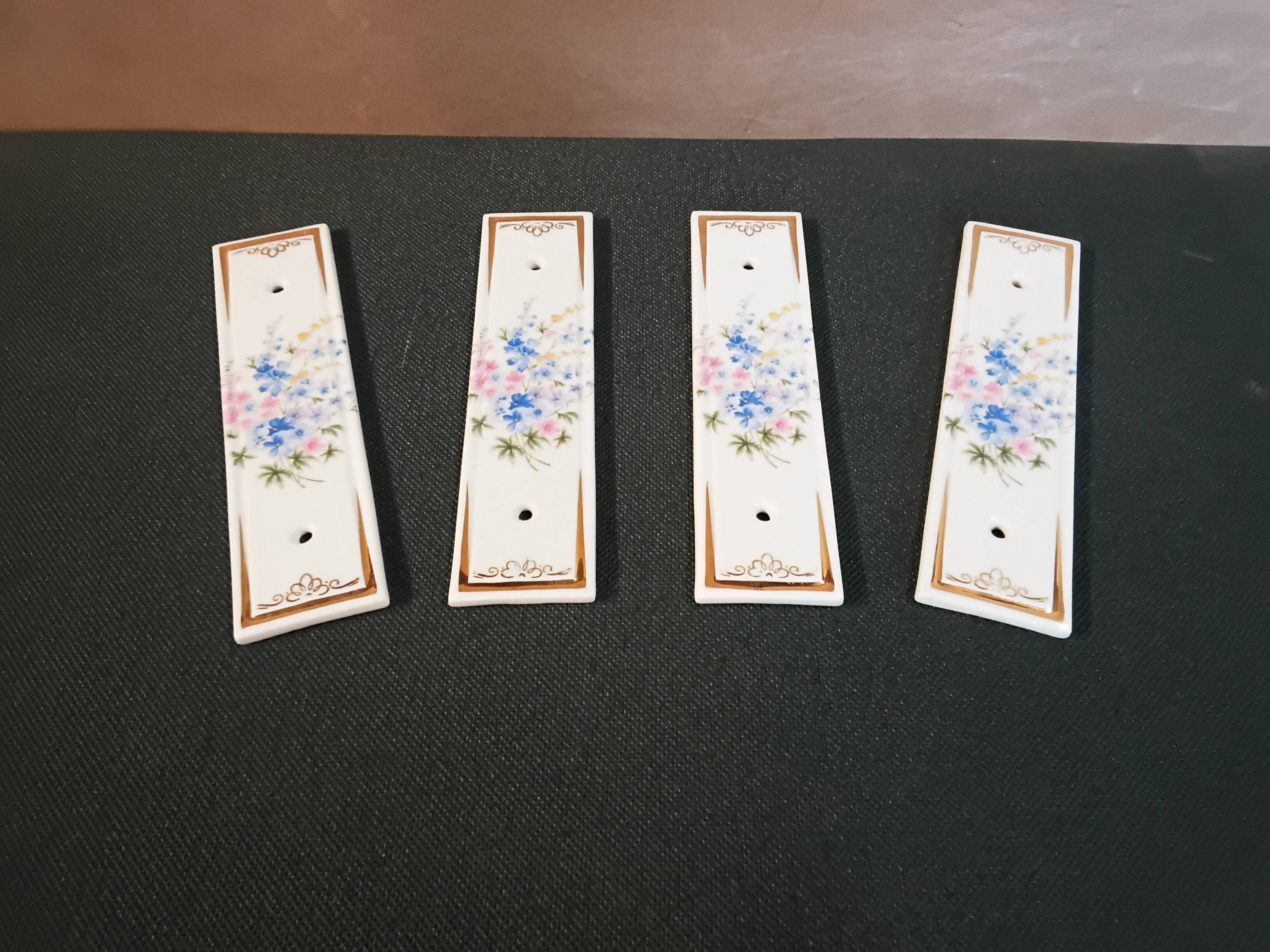 Set of 4 Limoges porcelain cleanliness plates