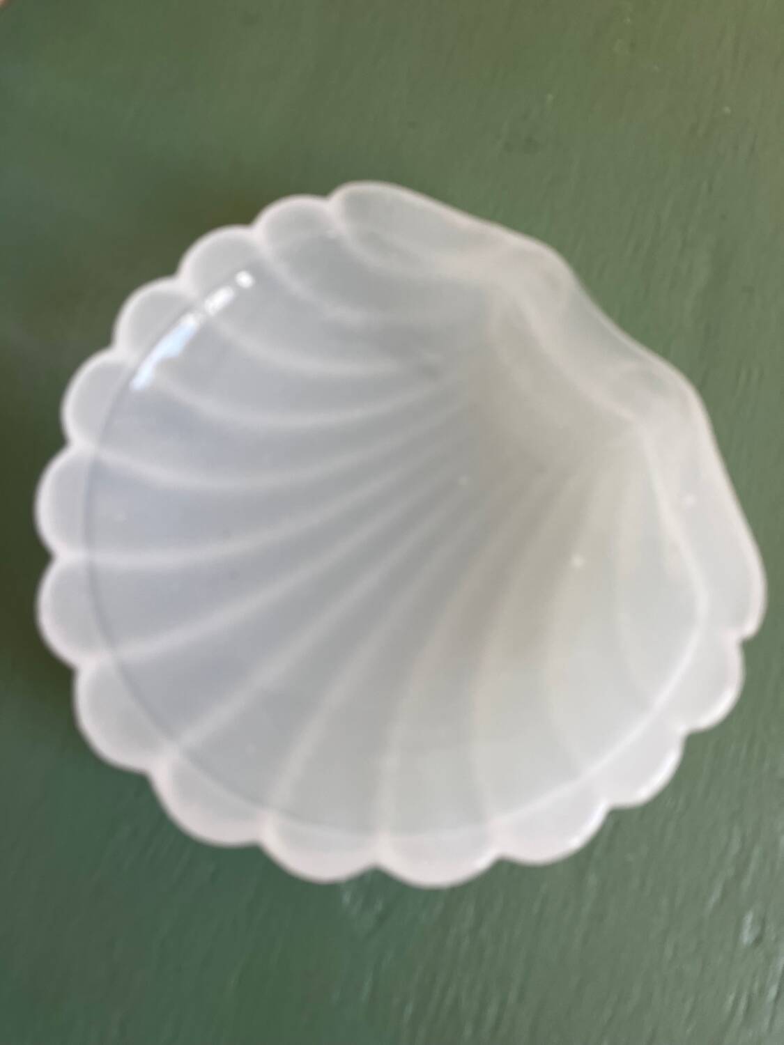 Vintage shell butter dish