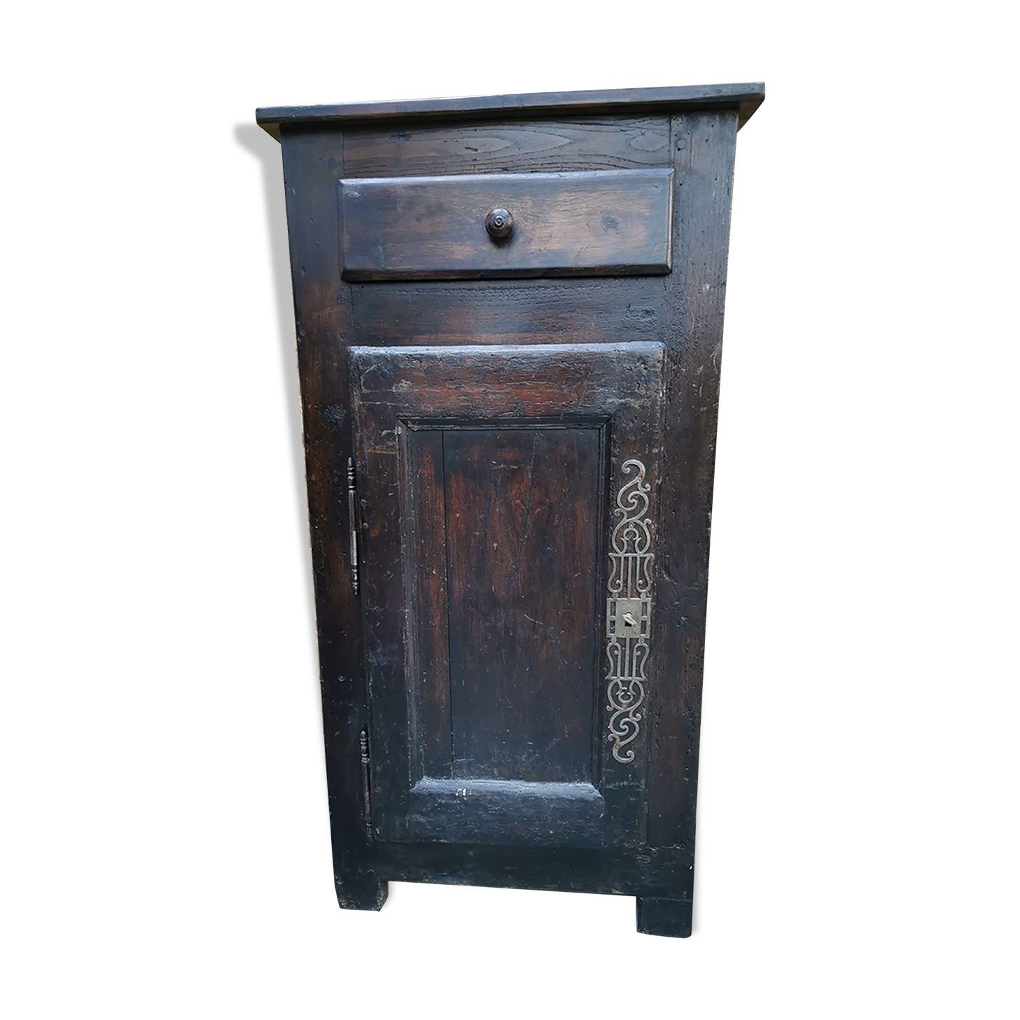 Buffet made of solid wood