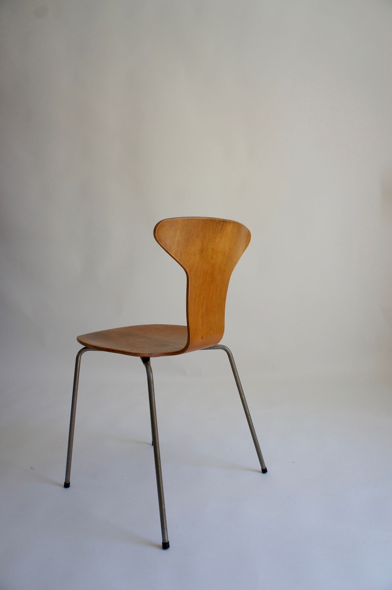 Chairs "mosquito" 1960s Arne Jacobsen for Fritz Hansen