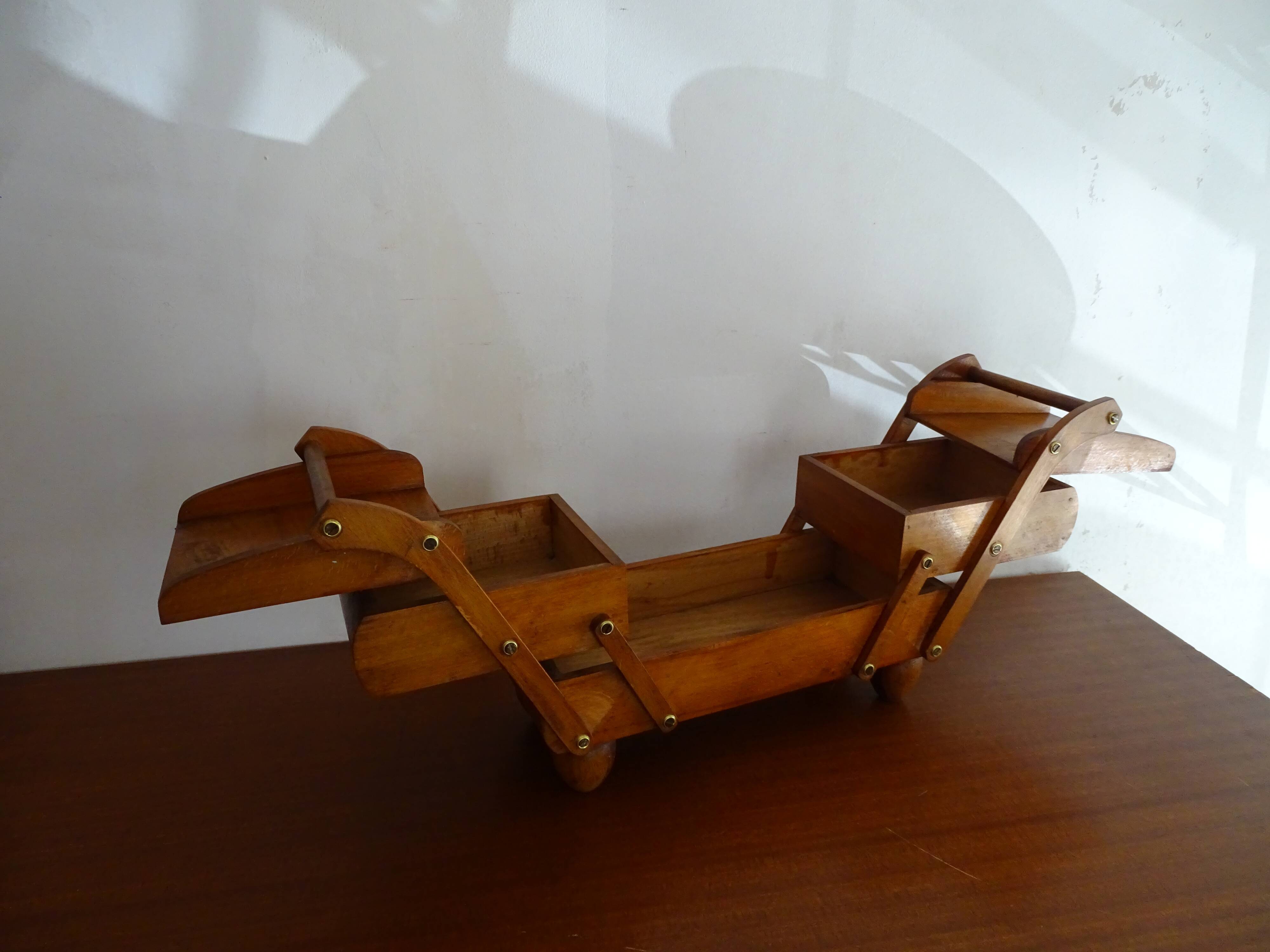 Worker to lay vintage wood