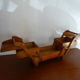 Worker to lay vintage wood