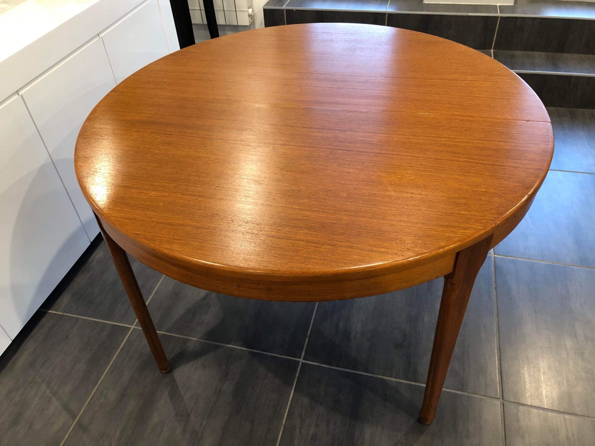 Round table "furniture tv paris" Scandinavian vintage, 1960s
